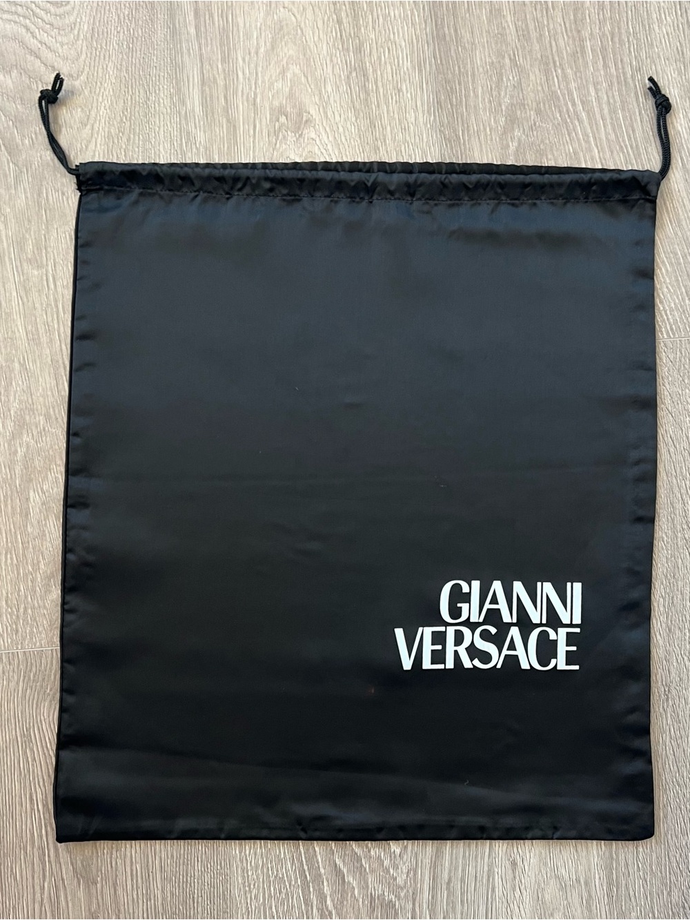 Gianni Versace dust bag (C337)